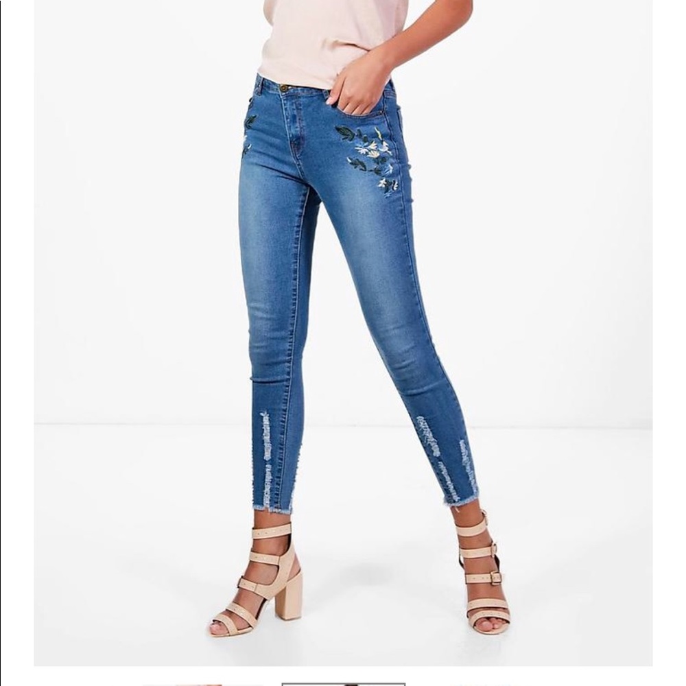 Boohoo Embroidered Flower skinny Jeans